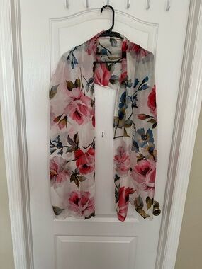 Punctuate Barnes & Noble 100% Silk Floral Scarf